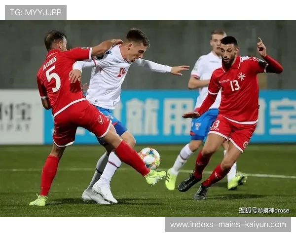 意大利再踢附加赛球迷崩溃：心态真的撑不住